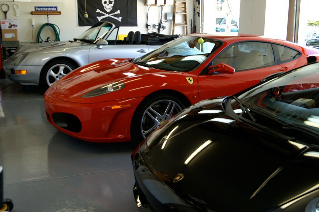 Porsche Carrera, Ferrari F430, Lamborghini Gallardo Spyder (fot. luxury4play.com)