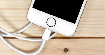 iPhone 8 ze złączem USB typu C?