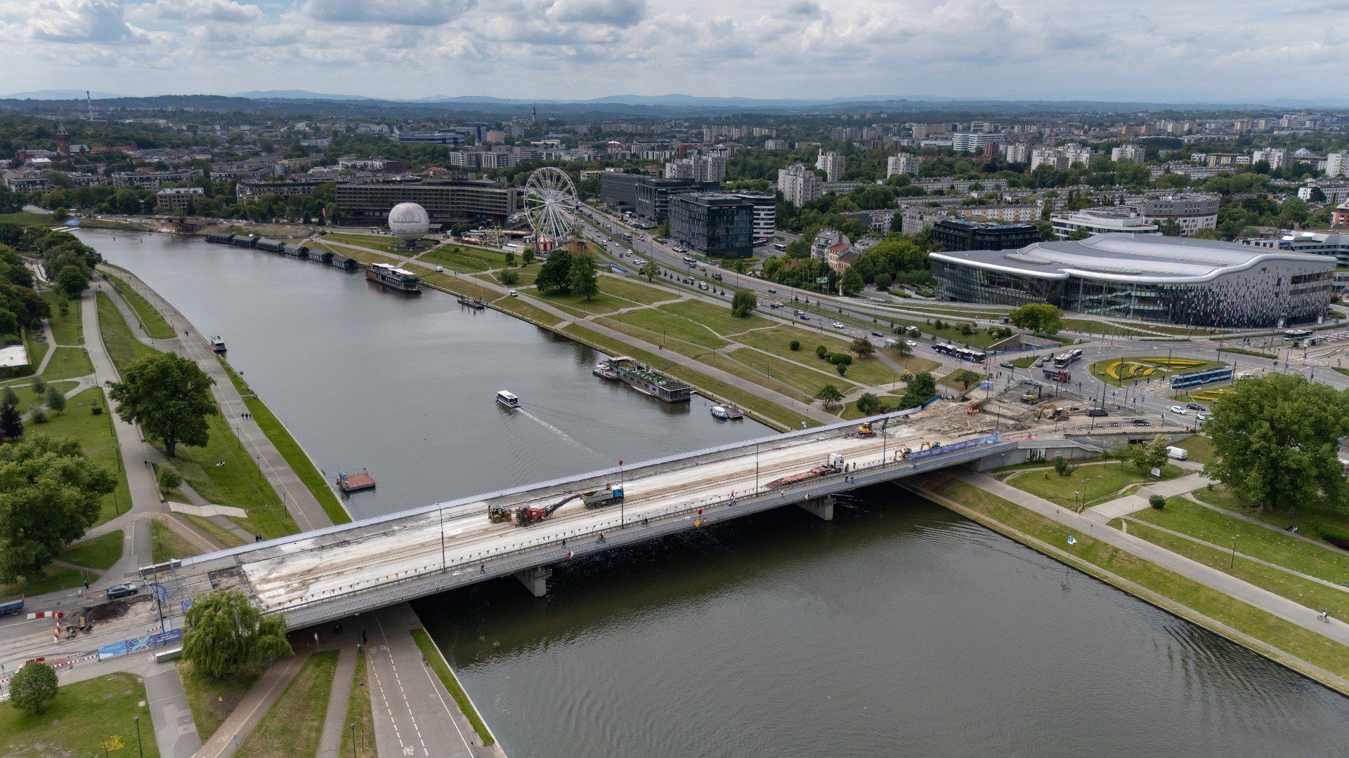 Remont mostu Grunwaldzkiego w Krakowie.