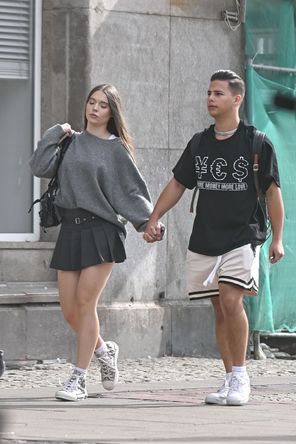 Allan Krupa z dziewczyną na mieście