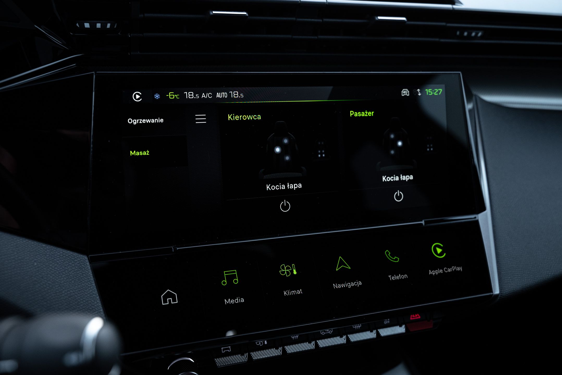 Peugeot 408 Hybrid 145