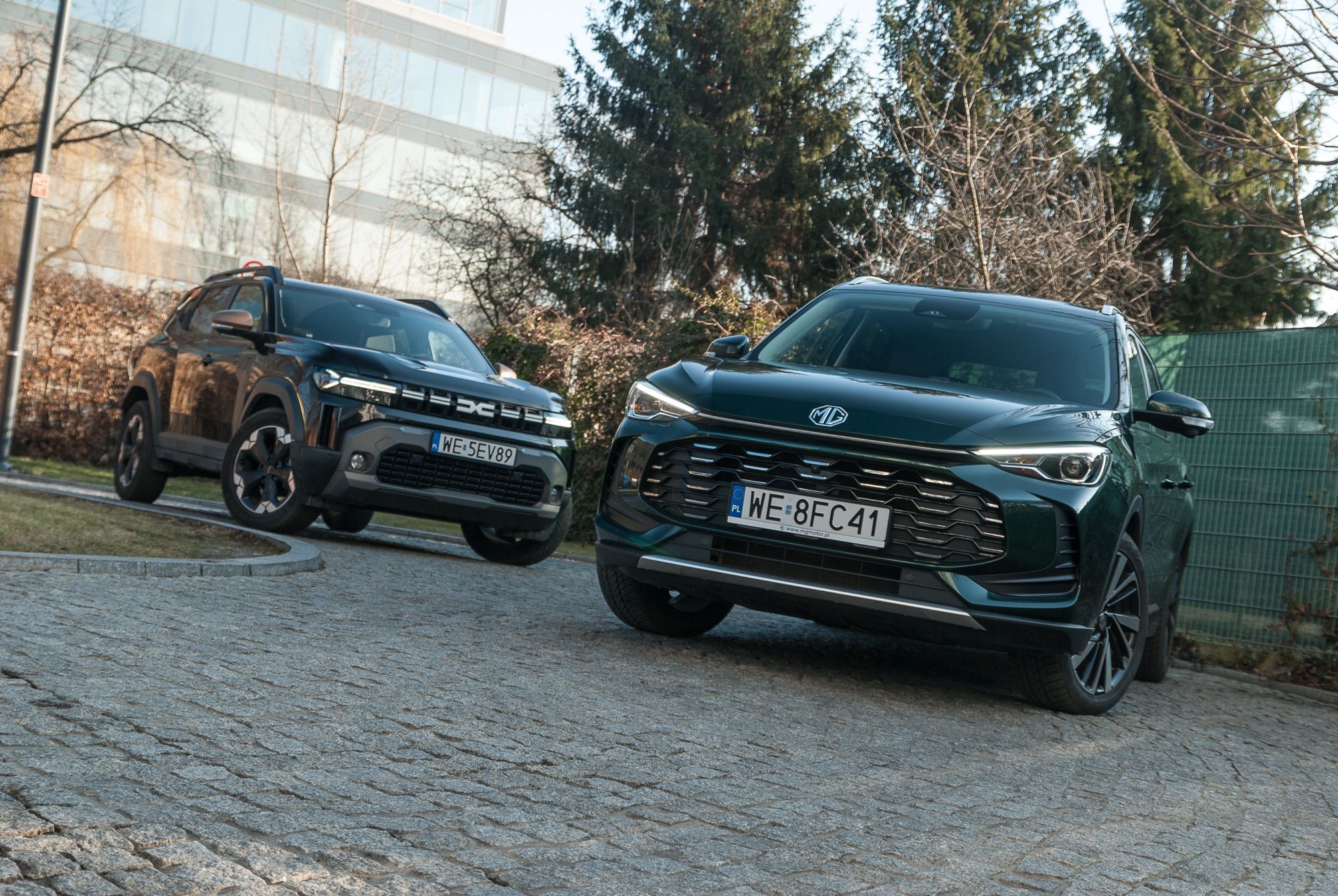 Porównanie MG ZS Hybrid+ kontra Dacia Duster
