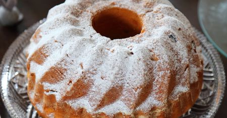 Starodawna babka piaskowa. Bez proszku i sody, a wychodzi puszysta jak chmurka