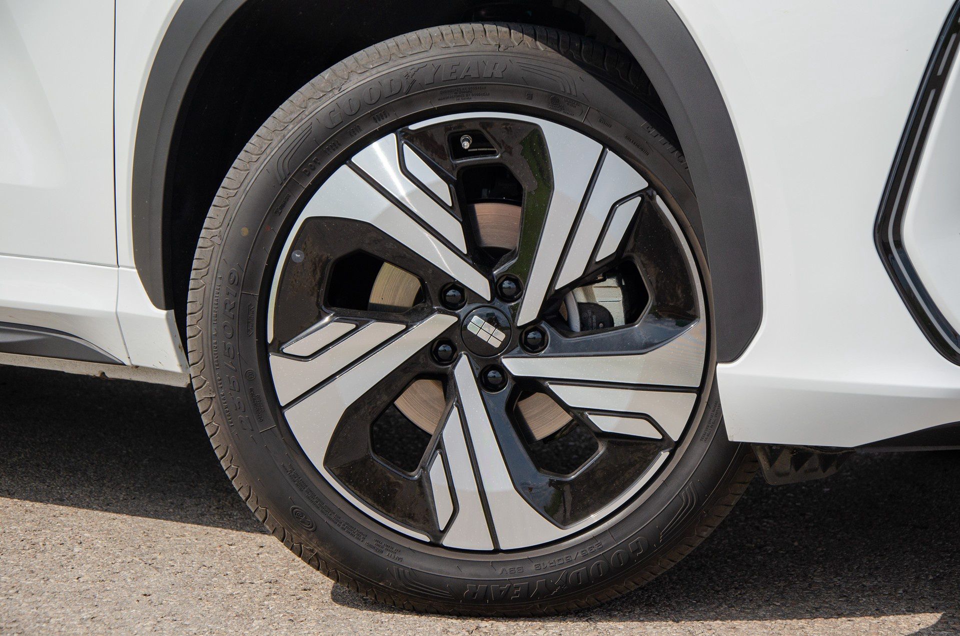 Geely EX5