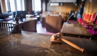 Poznań. Funkcjonariusze zażądali dowodu od sędzi prowadzącej rozprawę