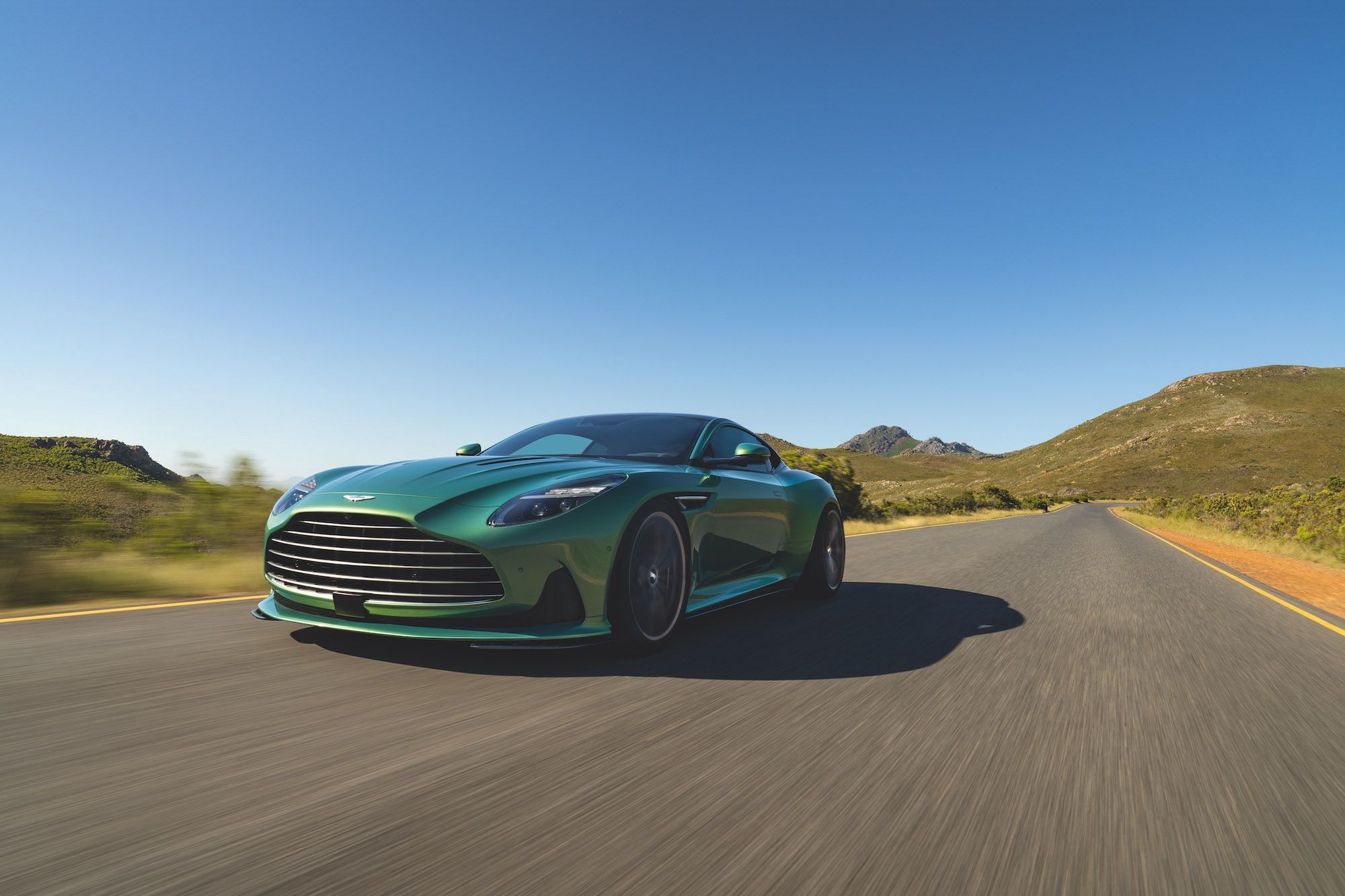 Aston Martin DB12
