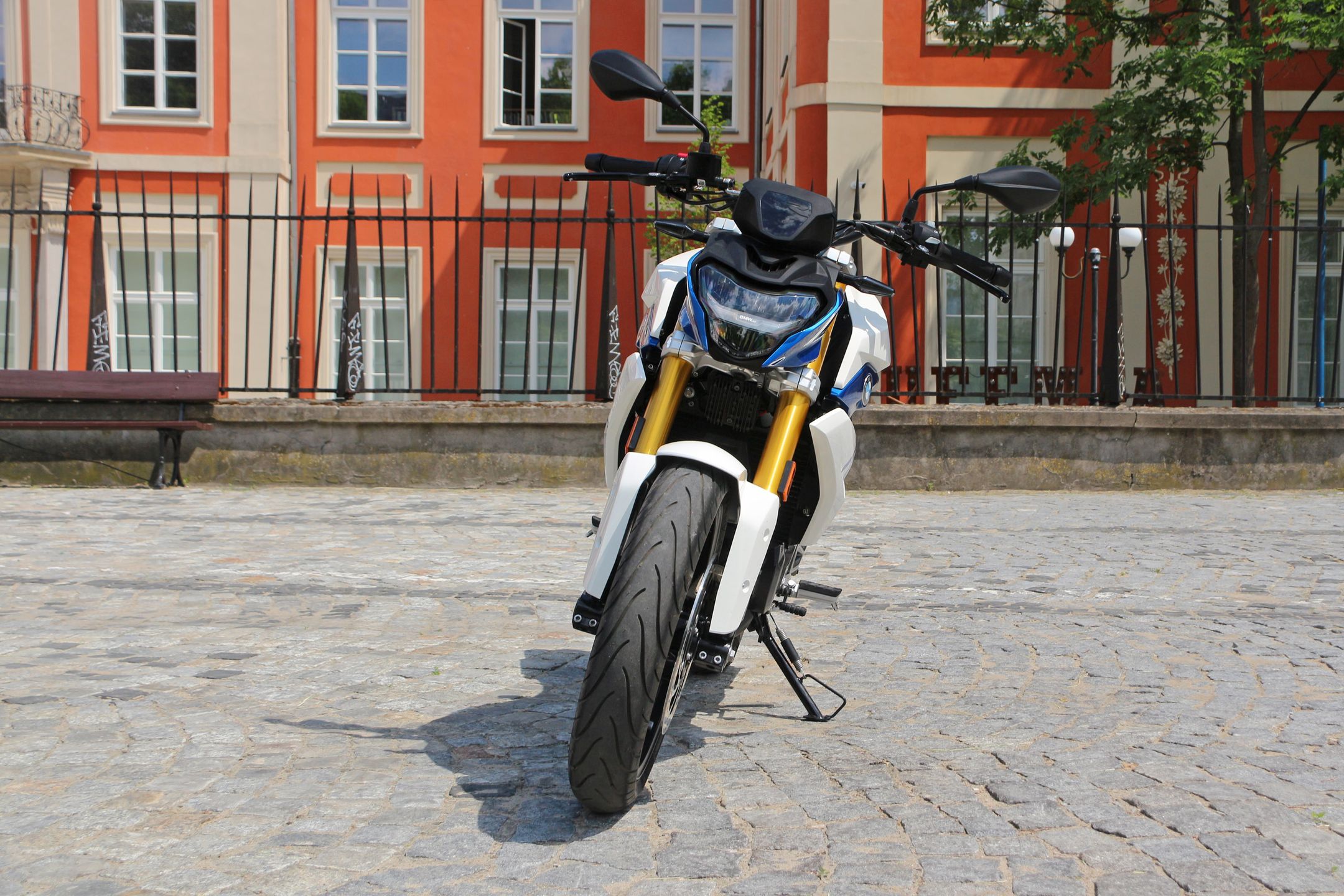BMW G 310 R