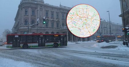 Opady śniegu, korki, opóźnione autobusy. Jak wygląda sytuacja w mieście? Raport drogowy 16.12.2022