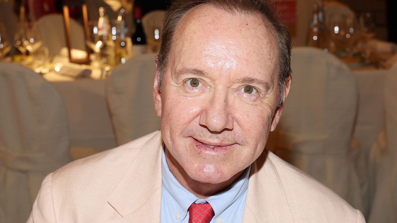 Tak dzisiaj wygląda Kevin Spacey. Aktor po latach kontrowersji powrócił na czerwony dywan