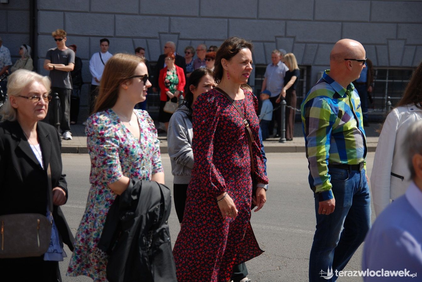Miejska procesja Bożego Ciała przeszła ulicami Włocławka