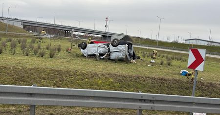 W środku było 6 osób. Tragedia na A2