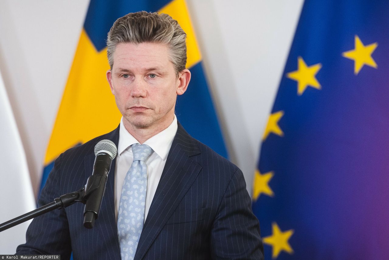 Sweden signals a green light for Ukrainian use of aid on Russian soil