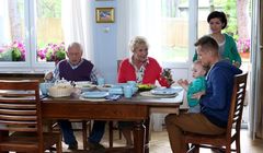 Serialowe hity jesieni. Na czele znane od lat produkcje TVP (top 20 tytułów)