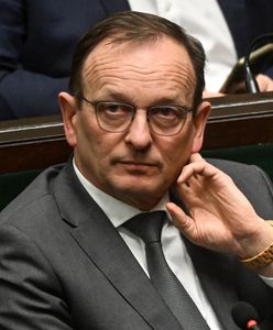 Krzyczał w Sejmie o "kuli w łeb". Prokuratura odmówiła dochodzenia