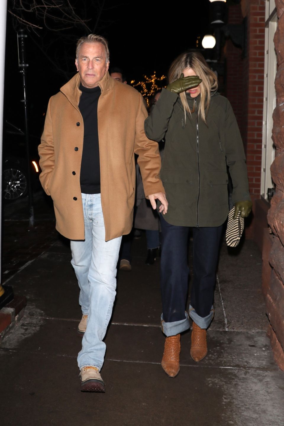 Kevin Costner i Kelly Noonan Gores 