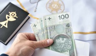 Pierwsza komunia święta. Tyle Polacy wkładają do koperty