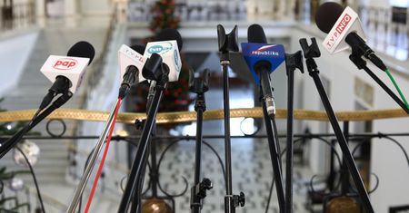 UOKiK bierze się za media. Po Polska Press przyszedł czas na Polsat i TVN