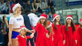 Cheerleaders Anwil Dance Team w świątecznym akcencie (galeria)