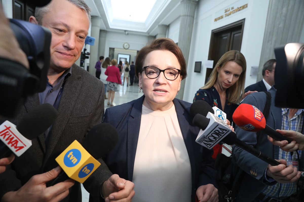 Wniosek o odwołanie Anny Zalewskiej. Opozycja przed wyborami do PE chce rozliczyć szefową MEN