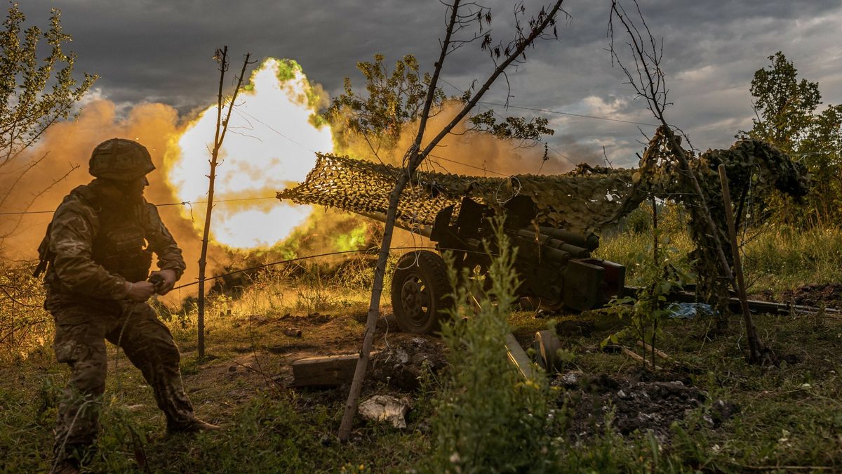 Wojna w Ukrainie rok 2023
DONETSK OBLAST, UKRAINE - JULY 22: Ukrainian soldier firing artillery in the direction of Bakhmut, Ukraine, 22 July 2023 Diego Herrera Carcedo / Anadolu Agency/ABACAPRESS.COM
AA/ABACA