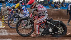 Żużel. Sześciocyfrowa kwota! Został im miesiąc, by zdążyć na czas