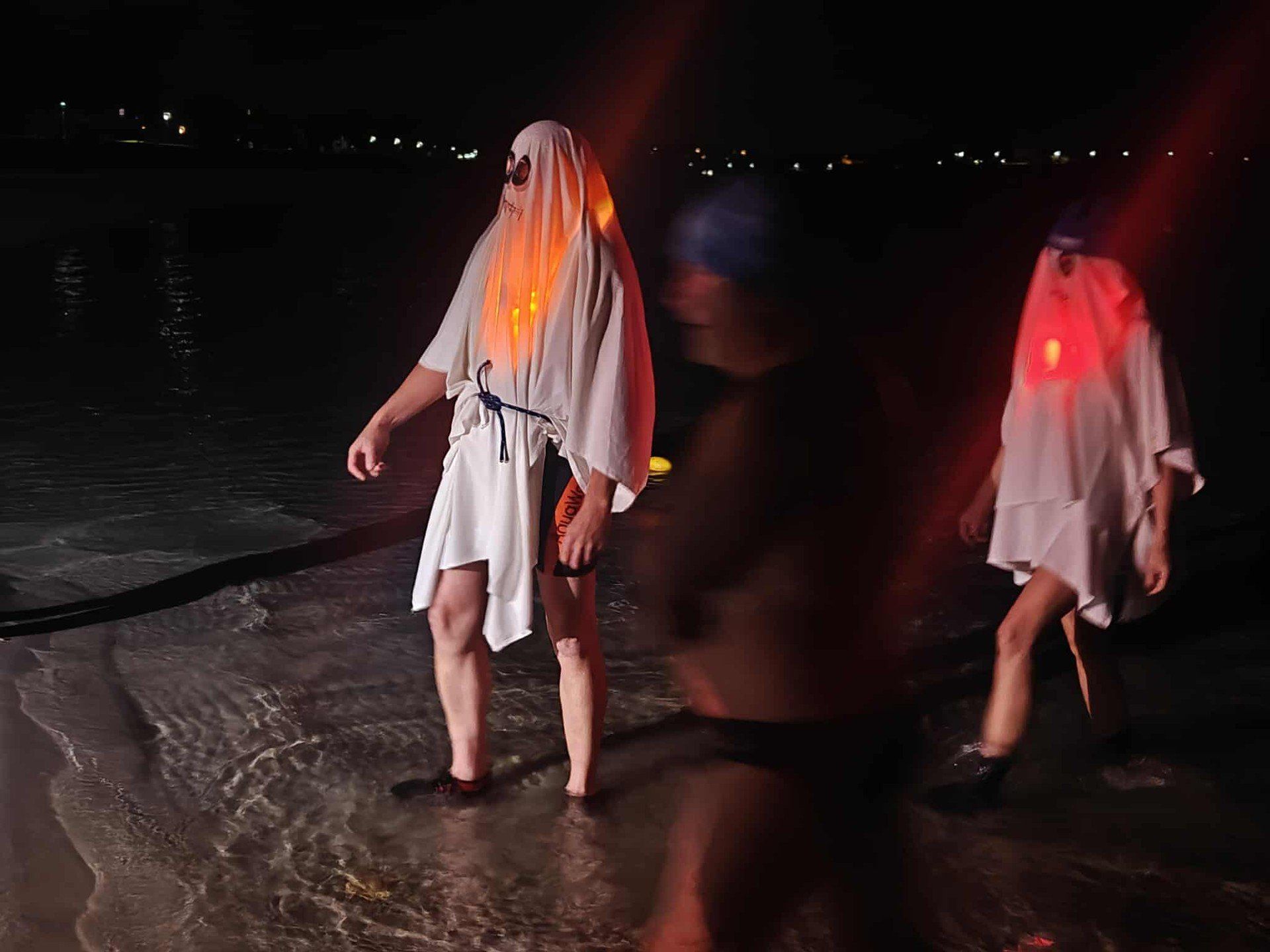 Halloweenowe morsowanie w Jeziorze Tarnobrzeskim