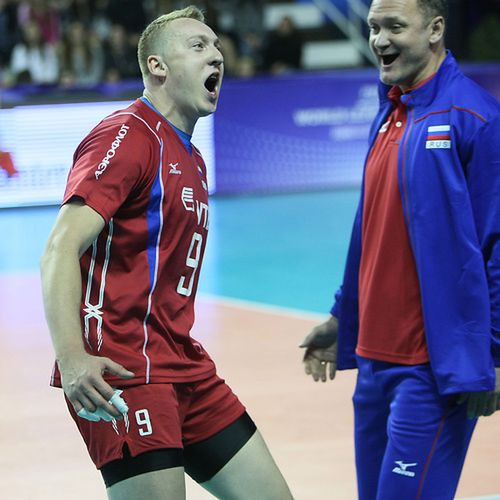 Spiridonow i trener Woronkow / fot: FIVB