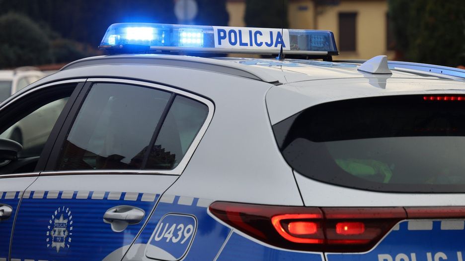 Ukradł samochód i pojechał nim na zakupy do marketu!