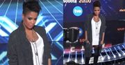 Kazadi pozuje na konferencji "X Factora"