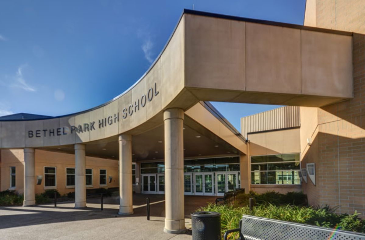 High school that Thomas Crooks graduated from in 2022