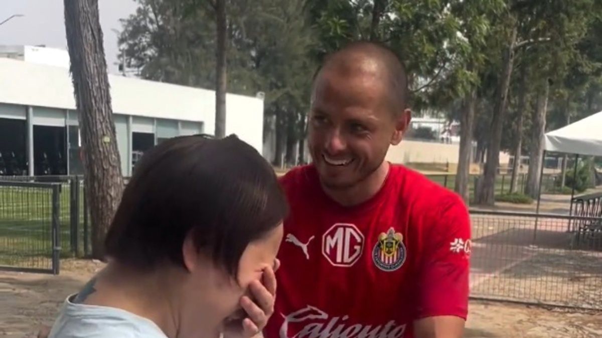 Javier Hernandez próbował uspokoić fankę z Meksyku