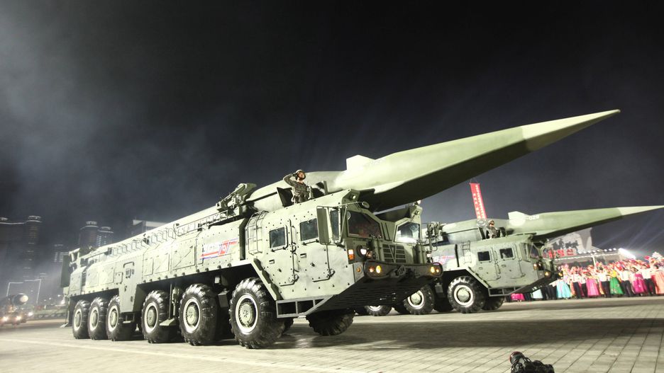 The 90th founding anniversary of the Korean People's Revolutionary Army (KPRA)
epa09909424 A photo released by the official North Korean Central News Agency (KCNA) shows a KN-18 missile displayed in a military parade held to celebrate the the 90th founding anniversary of the Korean People's Revolutionary Army (KPRA), at Kim Il Sung Square in Pyongyang, North Korea, 25 April 2022 (issued 26 April 2022).  EPA/KCNA   EDITORIAL USE ONLY 
Dostawca: PAP/EPA.
KCNA