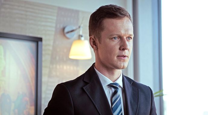 Chyłka - Inwigilacja