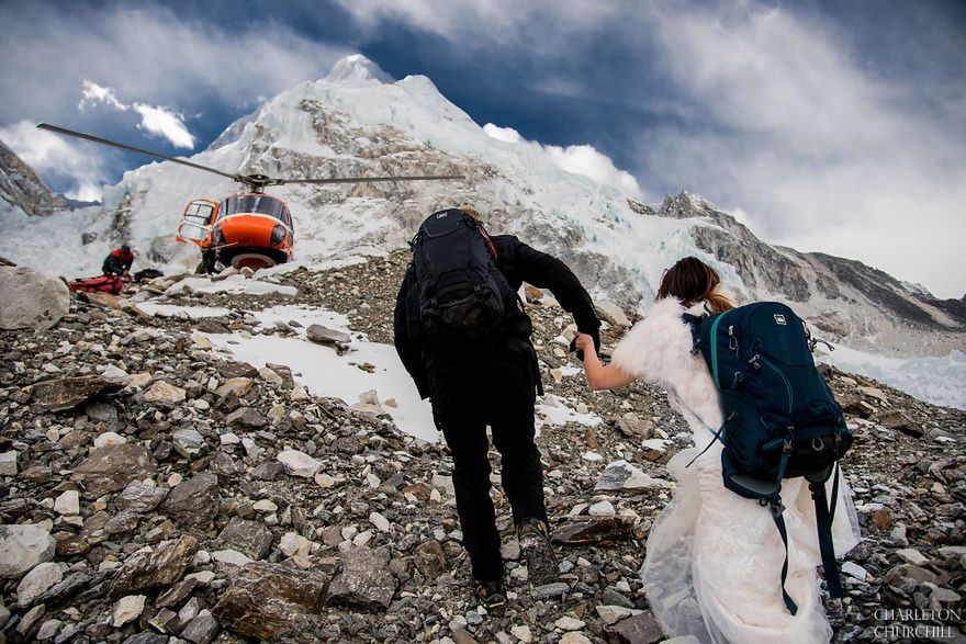 Ślub na szczycie Mount Everest? Dlaczego nie! Zdjęcia są zachwycające 2