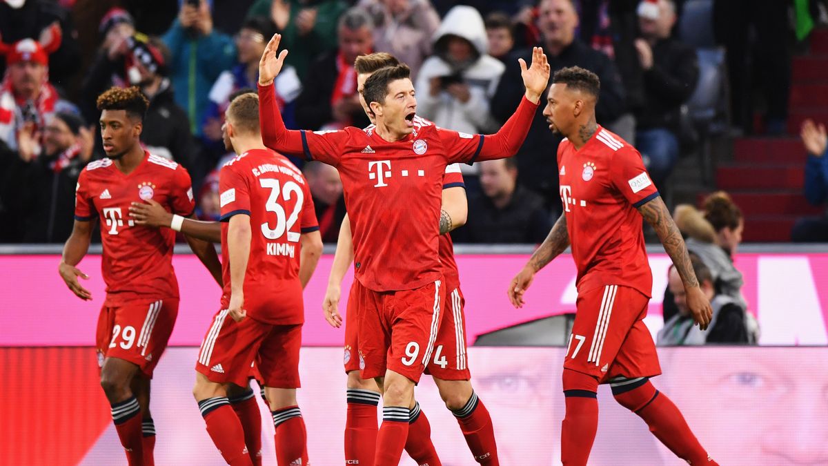 piłkarze Bayernu Monachium (Robert Lewandowski na pierwszym planie)
