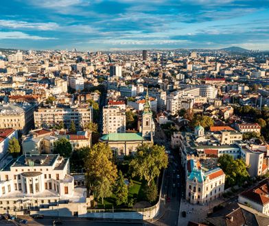 "Masowy napływ Rosjan". Europejski kraj przeżywa oblężenie