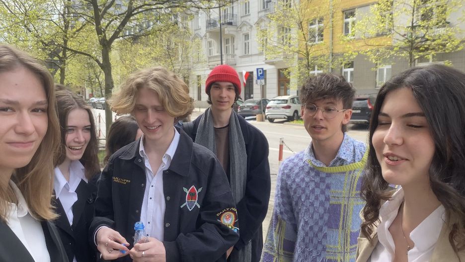Maturzyści z VIII LO w Warszawie