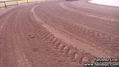 ﻿Tak tor w Landshut prezentował się około godziny 11:30 (źródło: falubaz.com)