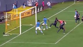 #dziejesiewsporcie: dwóch piłkarzy przed pustą bramką i… Szokujące pudło!