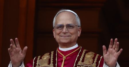 Papież zadzwonił do brata. "Dlaczego nie odbierasz?"