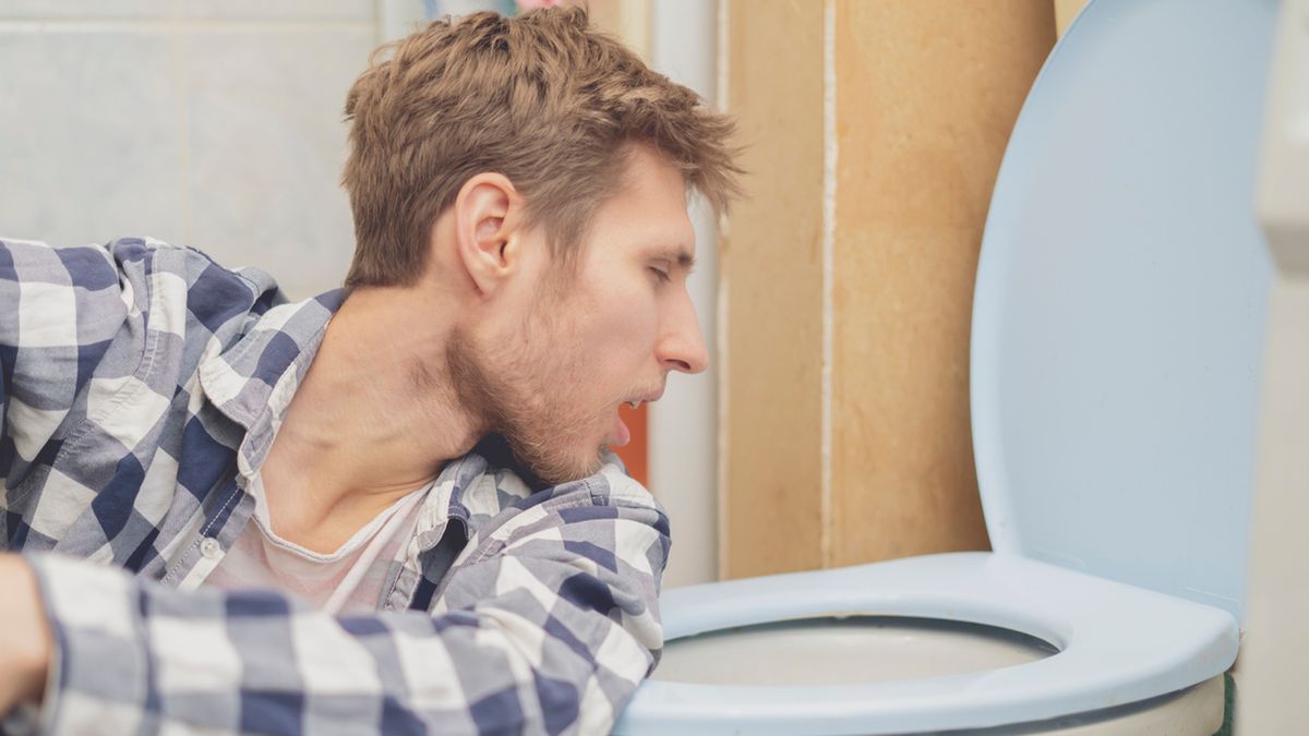 Leczenie grypy jelitowej w domu polega głównie na łagodzeniu objawów 