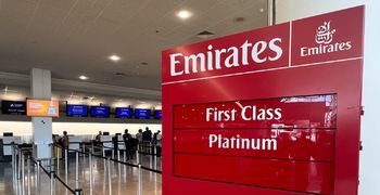 Emirates wprowadza rewolucję. Dzieci nie polecą w pierwszej klasie