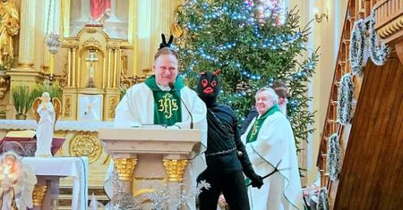 Nagle wparował na ołtarz. Sceny w kościele na Podlasiu