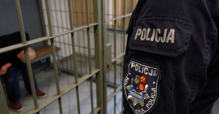 Świętochłowice. Kradli przewody telekomunikacyjne, trafili na policjantów