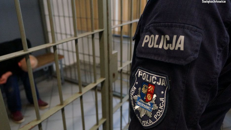 Świętochłowice. Dwaj mieszkańcy Chorzowa kradli kabel telekomunikacyjny.