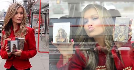 Krupa promuje swoje perfumy na przystanku autobusowym