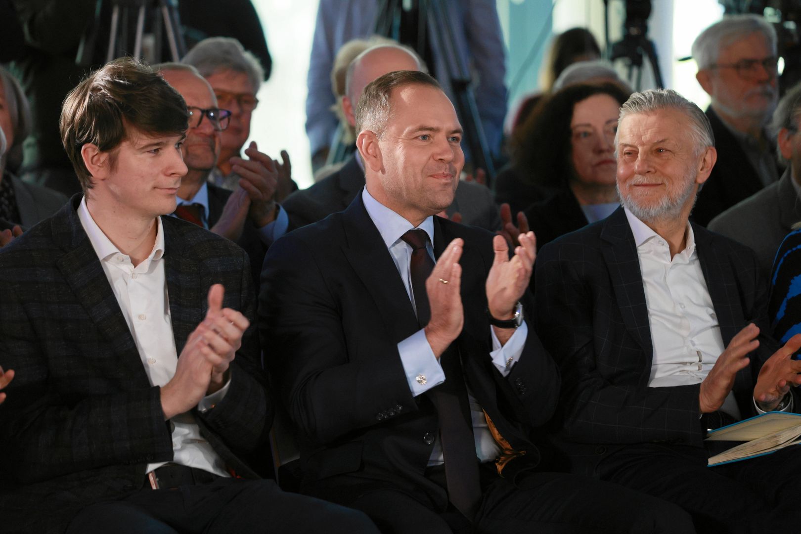 Czy Daniel Nawrocki będzie pracował w kancelarii jego ojca?
