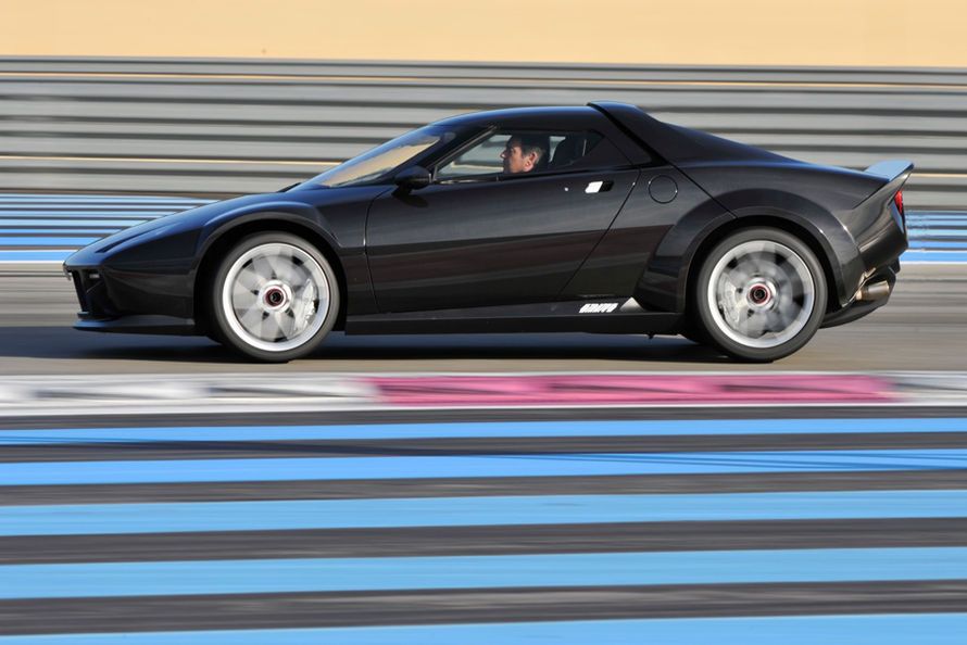 Stratos