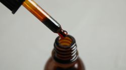 Jak działa płyn Lugola? Dawkowanie, działanie i skład