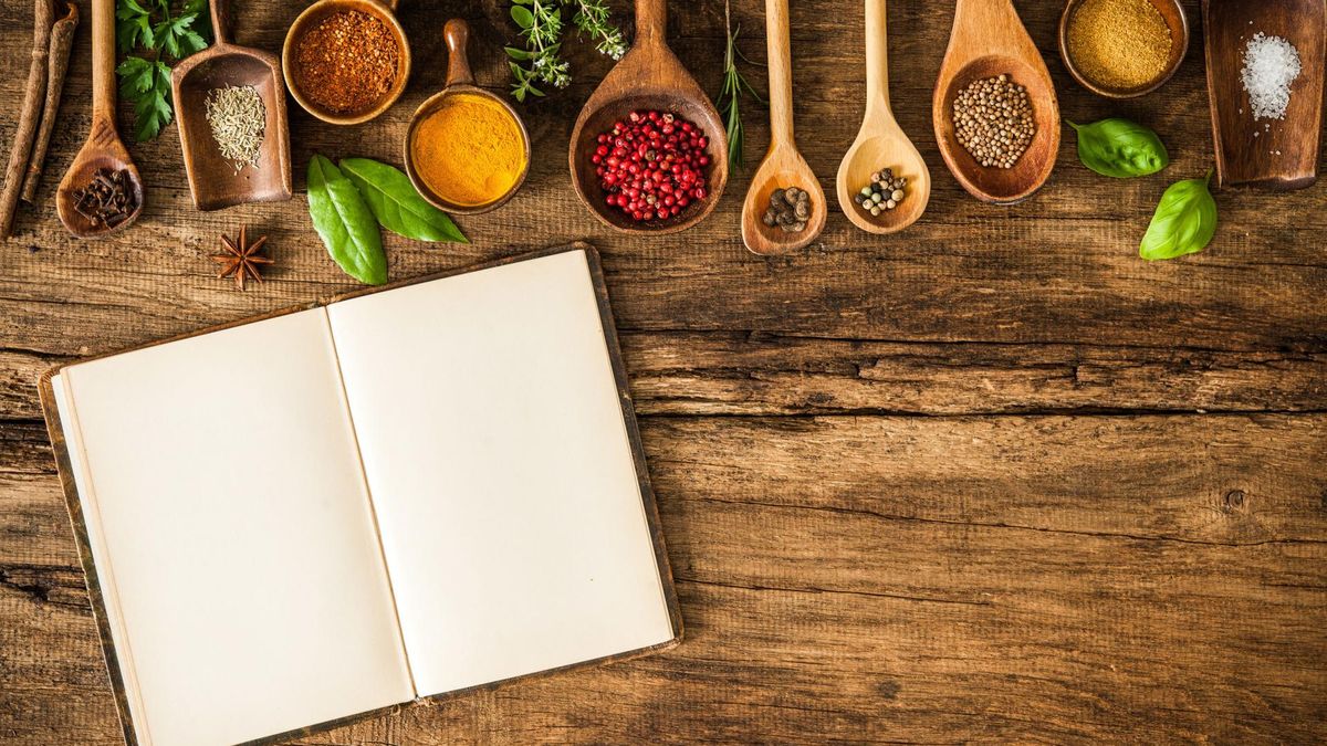 Sałatka gyros zawiera wiele warzyw, które należy jeść jak najczęściej